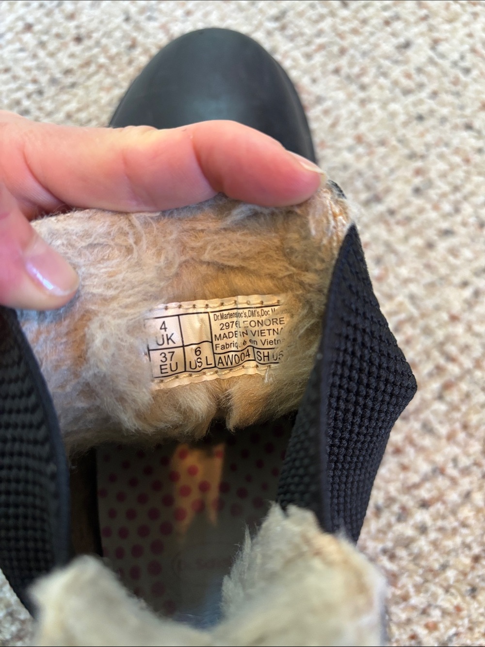 Dr. Martens Black Leather Chelsea Boots with Faux-Fur Lining - Picture 5 of 5